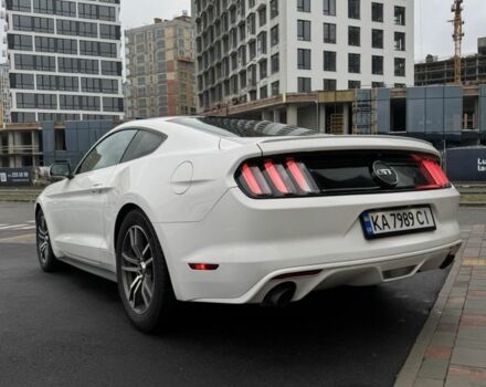 Форд Мустанг 2016 у Києві на Automoto.ua Білий Форд Мустанг, об'ємом двигуна 3.7 л та пробігом 98 тис. км за 16500 $, фото 2 на Automoto.ua