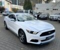 Белый Форд Мустанг, объемом двигателя 2.3 л и пробегом 102 тыс. км за 16000 $, фото 1 на Automoto.ua