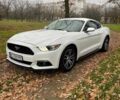 Белый Форд Мустанг, объемом двигателя 2.26 л и пробегом 240 тыс. км за 7200 $, фото 5 на Automoto.ua