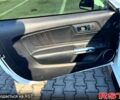 Белый Форд Мустанг, объемом двигателя 23 л и пробегом 73 тыс. км за 16200 $, фото 8 на Automoto.ua