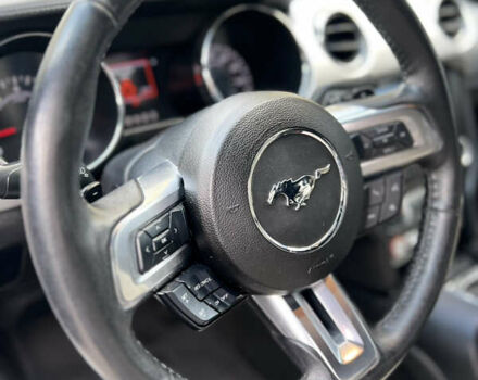 Белый Форд Мустанг, объемом двигателя 2.26 л и пробегом 102 тыс. км за 17900 $, фото 16 на Automoto.ua