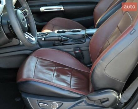 Білий Форд Мустанг, об'ємом двигуна 2.3 л та пробігом 140 тис. км за 12300 $, фото 22 на Automoto.ua