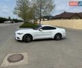 Белый Форд Мустанг, объемом двигателя 2.26 л и пробегом 89 тыс. км за 15000 $, фото 1 на Automoto.ua
