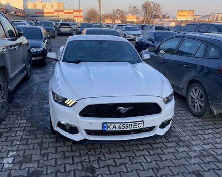 Білий Форд Мустанг, об'ємом двигуна 2.26 л та пробігом 176 тис. км за 16500 $, фото 9 на Automoto.ua