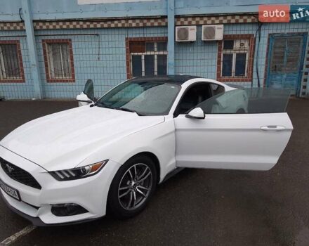 Форд Мустанг 2017 в Одессе на Automoto.ua Белый Форд Мустанг, объемом двигателя 2.3 л и пробегом 128 тыс. км за 18000 $, фото 18 на Automoto.ua