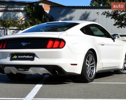 Білий Форд Мустанг, об'ємом двигуна 2.3 л та пробігом 140 тис. км за 12300 $, фото 10 на Automoto.ua