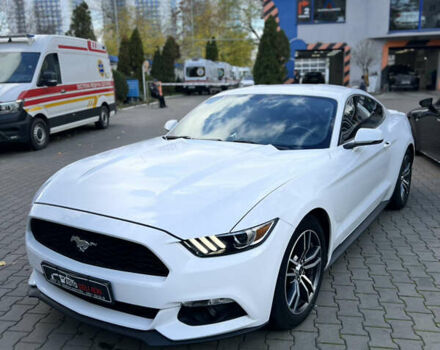 Белый Форд Мустанг, объемом двигателя 2.26 л и пробегом 102 тыс. км за 17900 $, фото 10 на Automoto.ua