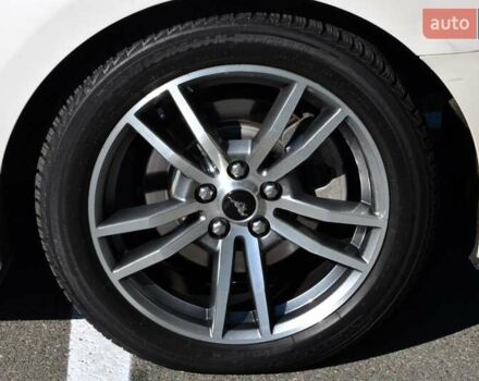 Білий Форд Мустанг, об'ємом двигуна 2.3 л та пробігом 140 тис. км за 12300 $, фото 17 на Automoto.ua