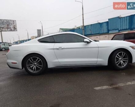 Форд Мустанг 2017 в Одессе на Automoto.ua Белый Форд Мустанг, объемом двигателя 2.3 л и пробегом 128 тыс. км за 18000 $, фото 37 на Automoto.ua