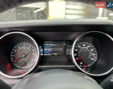 Белый Форд Мустанг, объемом двигателя 2.26 л и пробегом 82 тыс. км за 14800 $, фото 12 на Automoto.ua