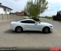 Белый Форд Мустанг, объемом двигателя 2.3 л и пробегом 89 тыс. км за 14000 $, фото 1 на Automoto.ua