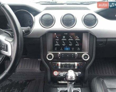 Форд Мустанг 2017 в Одессе на Automoto.ua Белый Форд Мустанг, объемом двигателя 2.3 л и пробегом 128 тыс. км за 18000 $, фото 48 на Automoto.ua