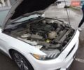 Білий Форд Мустанг, об'ємом двигуна 2.3 л та пробігом 128 тис. км за 18000 $, фото 5 на Automoto.ua
