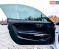 Білий Форд Мустанг, об'ємом двигуна 2.3 л та пробігом 143 тис. км за 14700 $, фото 40 на Automoto.ua