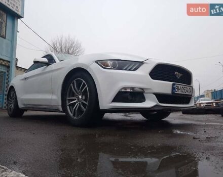 Форд Мустанг 2017 в Одессе на Automoto.ua Белый Форд Мустанг, объемом двигателя 2.3 л и пробегом 128 тыс. км за 18000 $, фото 40 на Automoto.ua