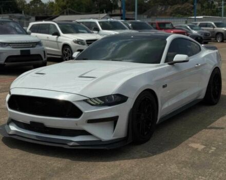 Білий Форд Мустанг, об'ємом двигуна 5 л та пробігом 33 тис. км за 10500 $, фото 1 на Automoto.ua