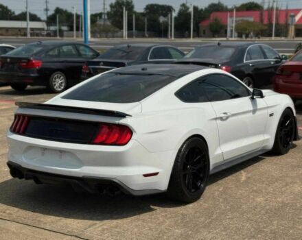 Білий Форд Мустанг, об'ємом двигуна 5 л та пробігом 33 тис. км за 10500 $, фото 3 на Automoto.ua