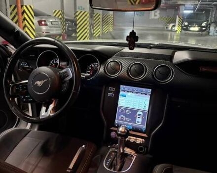 Белый Форд Мустанг, объемом двигателя 2.3 л и пробегом 91 тыс. км за 18900 $, фото 4 на Automoto.ua