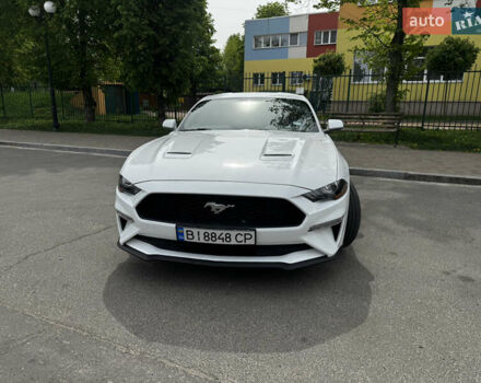 Білий Форд Мустанг, об'ємом двигуна 2.3 л та пробігом 39 тис. км за 22500 $, фото 2 на Automoto.ua