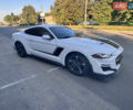 Белый Форд Мустанг, объемом двигателя 2.25 л и пробегом 64 тыс. км за 21000 $, фото 2 на Automoto.ua