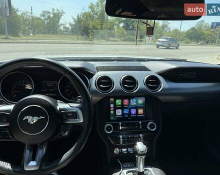 Білий Форд Мустанг, об'ємом двигуна 2.26 л та пробігом 52 тис. км за 24000 $, фото 11 на Automoto.ua