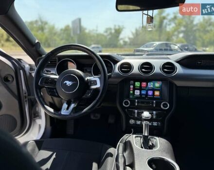 Білий Форд Мустанг, об'ємом двигуна 2.26 л та пробігом 52 тис. км за 24000 $, фото 7 на Automoto.ua