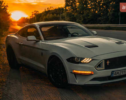 Форд Мустанг 2020 в Житомире на Automoto.ua Белый Форд Мустанг, объемом двигателя 2.3 л и пробегом 107 тыс. км за 22800 $, фото 2 на Automoto.ua