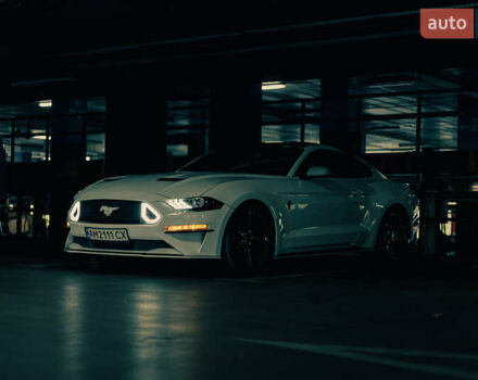 Форд Мустанг 2020 в Житомире на Automoto.ua Белый Форд Мустанг, объемом двигателя 2.3 л и пробегом 107 тыс. км за 22800 $, фото 7 на Automoto.ua