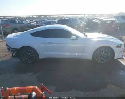 Білий Форд Мустанг, об'ємом двигуна 2.3 л та пробігом 88 тис. км за 7000 $, фото 12 на Automoto.ua