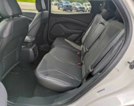 Белый Форд Мустанг, объемом двигателя 0 л и пробегом 17 тыс. км за 15000 $, фото 11 на Automoto.ua