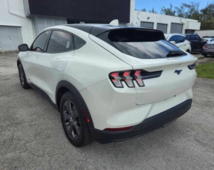 Белый Форд Мустанг, объемом двигателя 0 л и пробегом 15 тыс. км за 10000 $, фото 5 на Automoto.ua