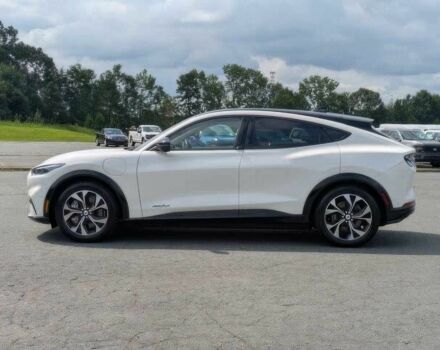 Белый Форд Мустанг, объемом двигателя 0 л и пробегом 17 тыс. км за 15000 $, фото 2 на Automoto.ua