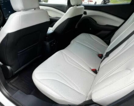 Белый Форд Мустанг, объемом двигателя 0 л и пробегом 17 тыс. км за 9900 $, фото 11 на Automoto.ua