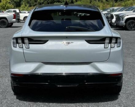 Белый Форд Мустанг, объемом двигателя 0 л и пробегом 17 тыс. км за 9900 $, фото 4 на Automoto.ua