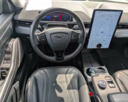 Белый Форд Мустанг, объемом двигателя 0 л и пробегом 17 тыс. км за 15000 $, фото 5 на Automoto.ua