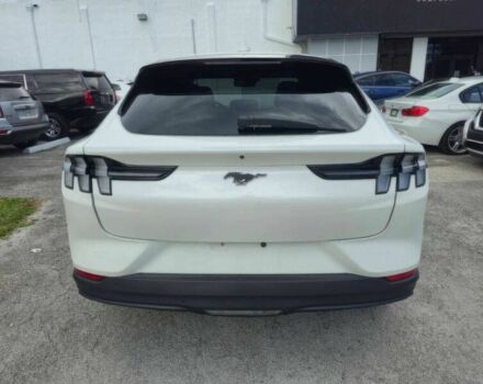 Белый Форд Мустанг, объемом двигателя 0 л и пробегом 15 тыс. км за 10000 $, фото 6 на Automoto.ua