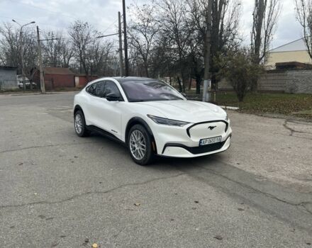 Белый Форд Мустанг, объемом двигателя 0 л и пробегом 31 тыс. км за 33000 $, фото 2 на Automoto.ua