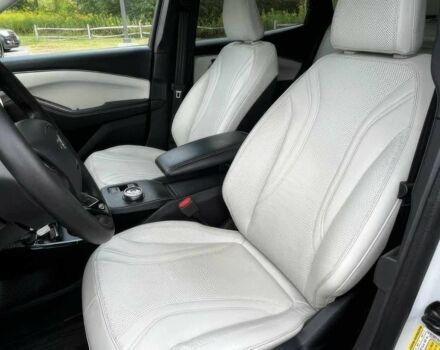 Белый Форд Мустанг, объемом двигателя 0 л и пробегом 17 тыс. км за 9900 $, фото 9 на Automoto.ua