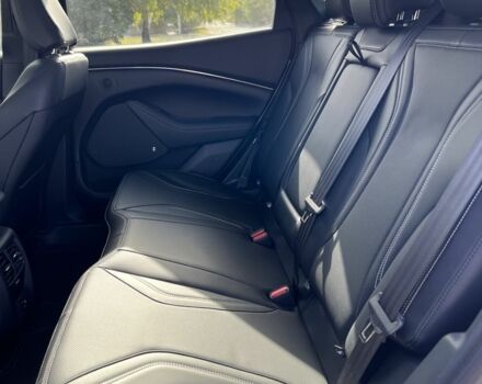 Белый Форд Мустанг, объемом двигателя 0 л и пробегом 31 тыс. км за 33000 $, фото 17 на Automoto.ua