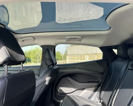 Белый Форд Мустанг, объемом двигателя 0 л и пробегом 31 тыс. км за 33000 $, фото 21 на Automoto.ua