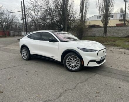 Белый Форд Мустанг, объемом двигателя 0 л и пробегом 31 тыс. км за 33000 $, фото 9 на Automoto.ua