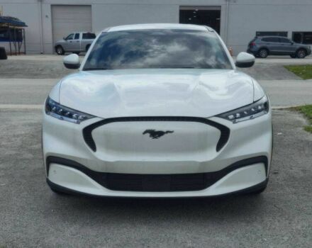 Белый Форд Мустанг, объемом двигателя 0 л и пробегом 15 тыс. км за 10000 $, фото 1 на Automoto.ua