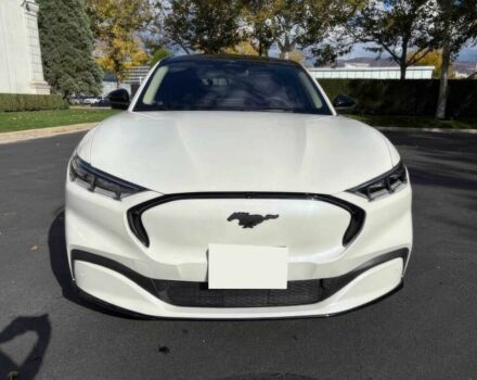 Белый Форд Мустанг, объемом двигателя 0 л и пробегом 14 тыс. км за 17800 $, фото 1 на Automoto.ua