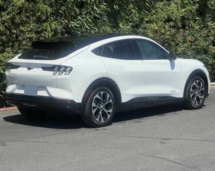 Белый Форд Мустанг, объемом двигателя 0 л и пробегом 18 тыс. км за 15700 $, фото 5 на Automoto.ua