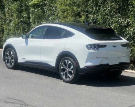 Белый Форд Мустанг, объемом двигателя 0 л и пробегом 18 тыс. км за 15700 $, фото 7 на Automoto.ua