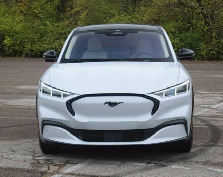 Белый Форд Мустанг, объемом двигателя 0 л и пробегом 12 тыс. км за 15800 $, фото 1 на Automoto.ua