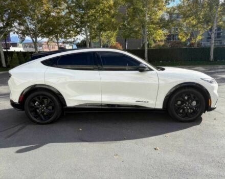 Белый Форд Мустанг, объемом двигателя 0 л и пробегом 14 тыс. км за 17800 $, фото 3 на Automoto.ua