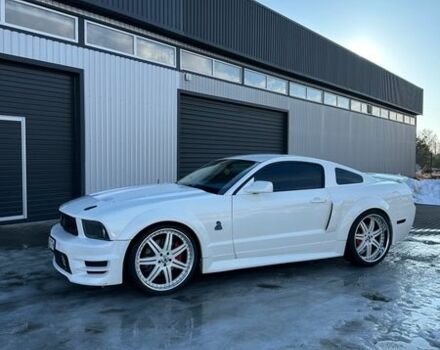 Белый Форд Мустанг, объемом двигателя 4.61 л и пробегом 83 тыс. км за 16700 $, фото 1 на Automoto.ua