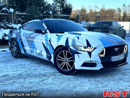 Форд Мустанг 2014 в Харькове на Automoto.ua Белый Форд Мустанг, объемом двигателя 2.3 л и пробегом 202 тыс. км за 14990 $, фото 1 на Automoto.ua