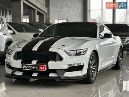 Форд Мустанг 2015 у Одесі на Automoto.ua Білий Форд Мустанг, об'ємом двигуна 2.3 л та пробігом 138 тис. км за 14190 $, фото 1 на Automoto.ua